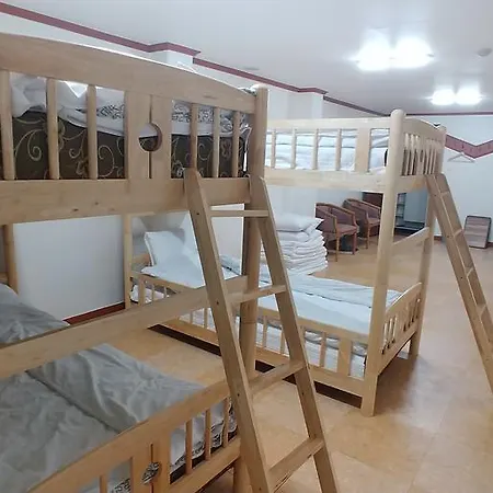 The Red House Motel Sokcho Exterior photo